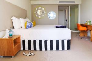 Qt Gold Coast,Gold Coast>>Ashmore,5 star