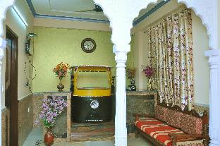 Moonlight Homestay & Hostel,Jhalana Doongri>>Jaipur,0 star