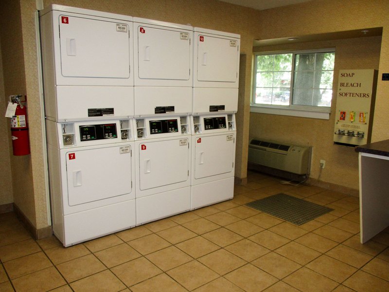 studio 6 hampton va langley afb area