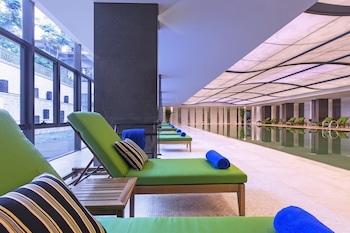 sheraton grand hangzhou wetland park resort