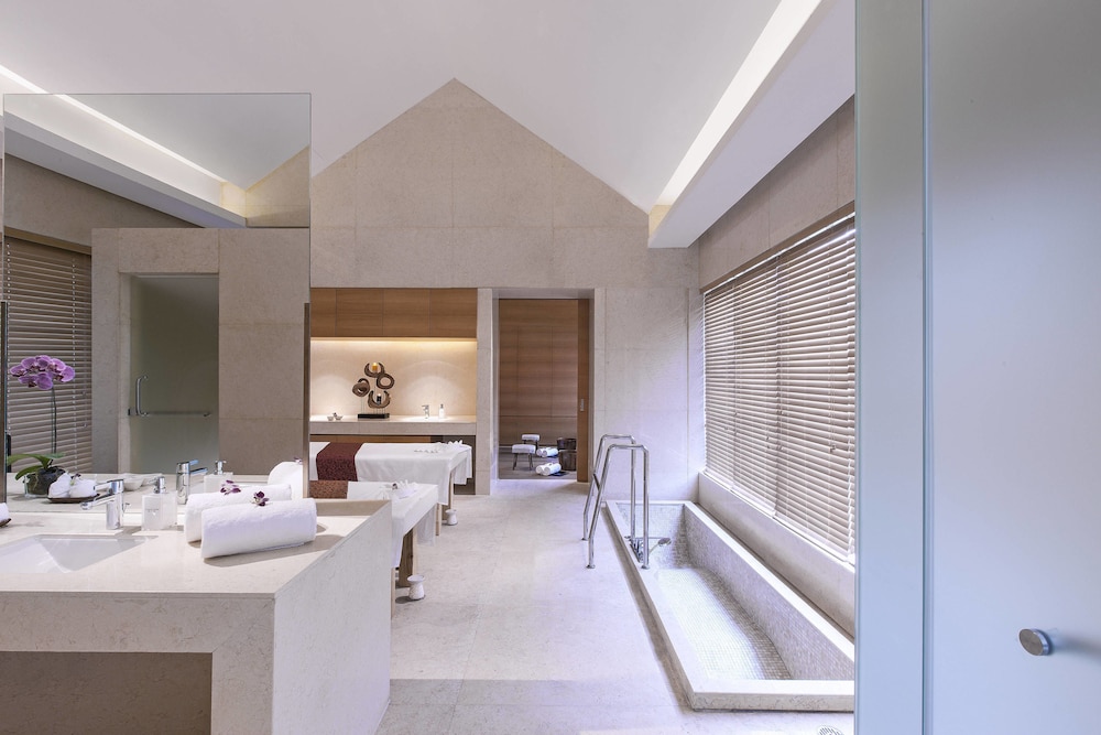 sheraton grand hangzhou wetland park resort