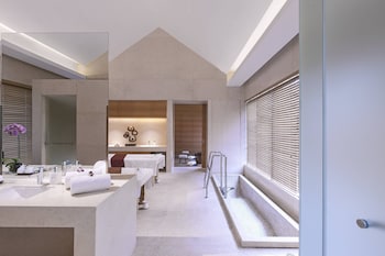 sheraton grand hangzhou wetland park resort