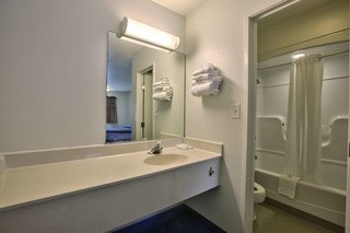 Motel 6 Dothan, Al,Near Dothan Country Club,2 star