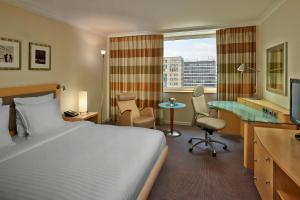 Hilton Dusseldorf,Dusseldorf>>Aachen,5 star