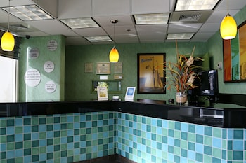 schooner inn