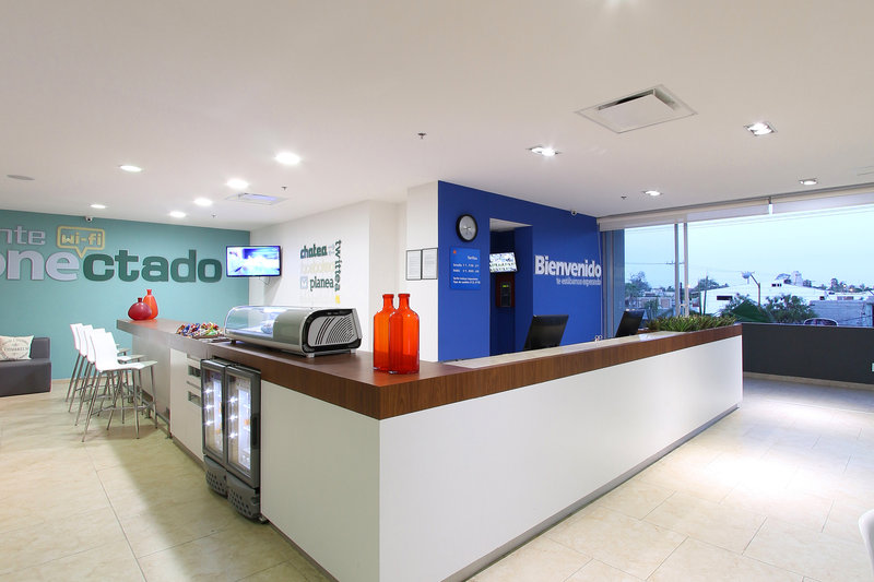 one la paz hotel
