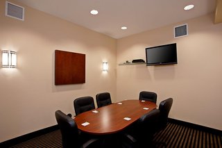 La Quinta Inn & Suites By Wyndham Ne Long Beach/Cypress,Long Beach>>Hawaiian Gardens,3 star