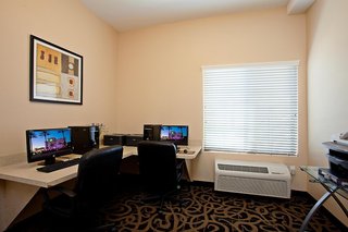 La Quinta Inn & Suites By Wyndham Ne Long Beach/Cypress,Long Beach>>Hawaiian Gardens,3 star