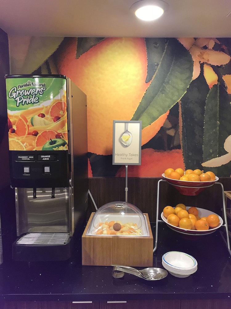 fairfield by marriott rochester henrietta university area