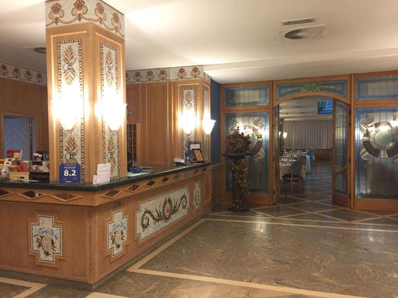 hotel promenade