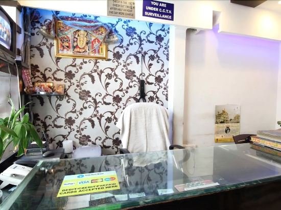 Check In Room Rk Ashram,New Delhi>>Delhi,3 star