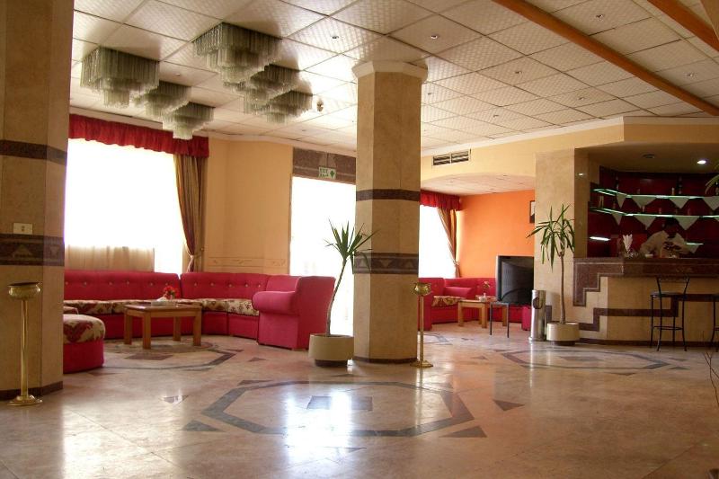 karnak hotel luxor