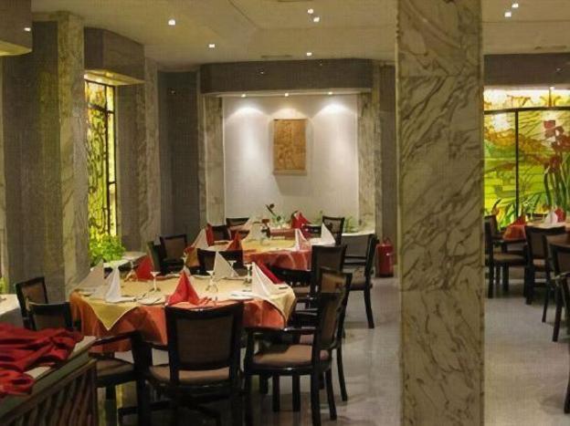 philippe luxor hotel