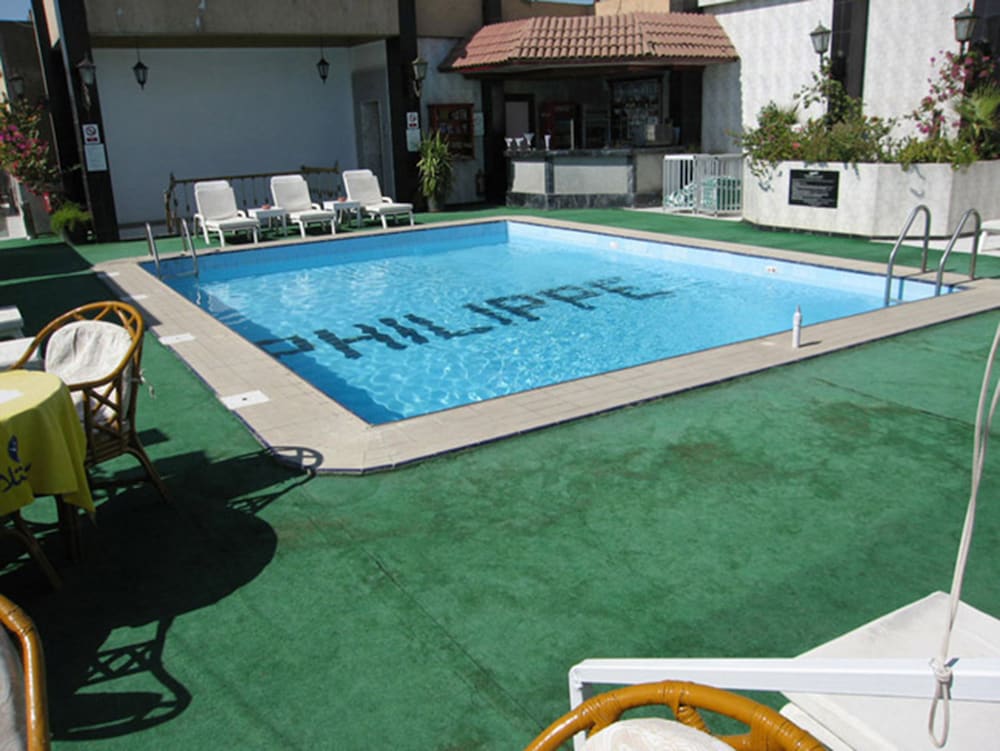 philippe luxor hotel