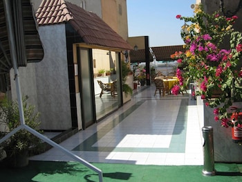philippe luxor hotel