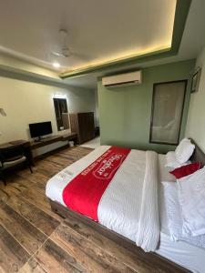 hotel raj shikhar