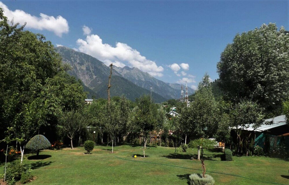 pahalgam resort and cottages
