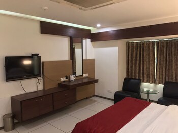 pearl hotel and banquets