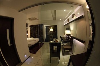 pearl hotel and banquets