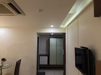 pearl hotel and banquets