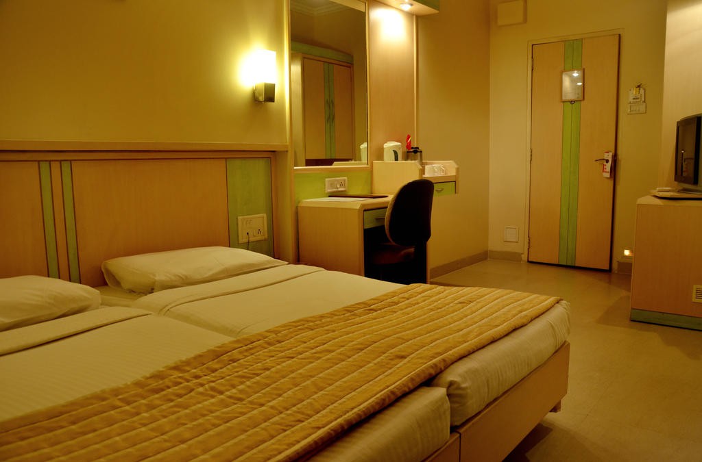sea palace hotel