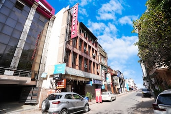 Hotel Classic,Karol Bagh>>Central Delhi,3 star