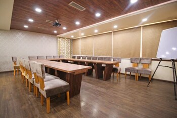 Hotel Classic,Karol Bagh>>Central Delhi,3 star