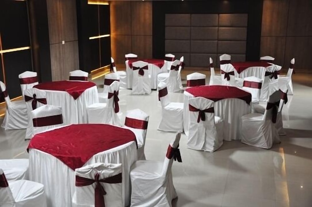 hotel avana by minze