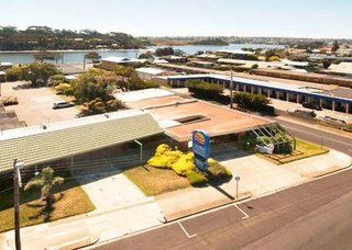 Comfort Inn & Suites Lakes Entrance,Victoria>>Lakes Entrance,3 star