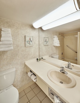 four queens hotel and casino