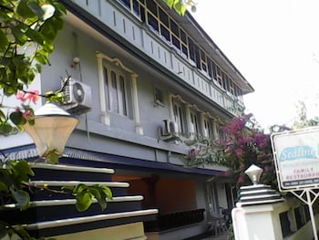 sealine beach resort