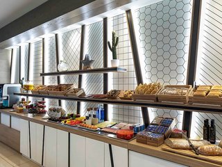 ibis styles a coruna ex husa center