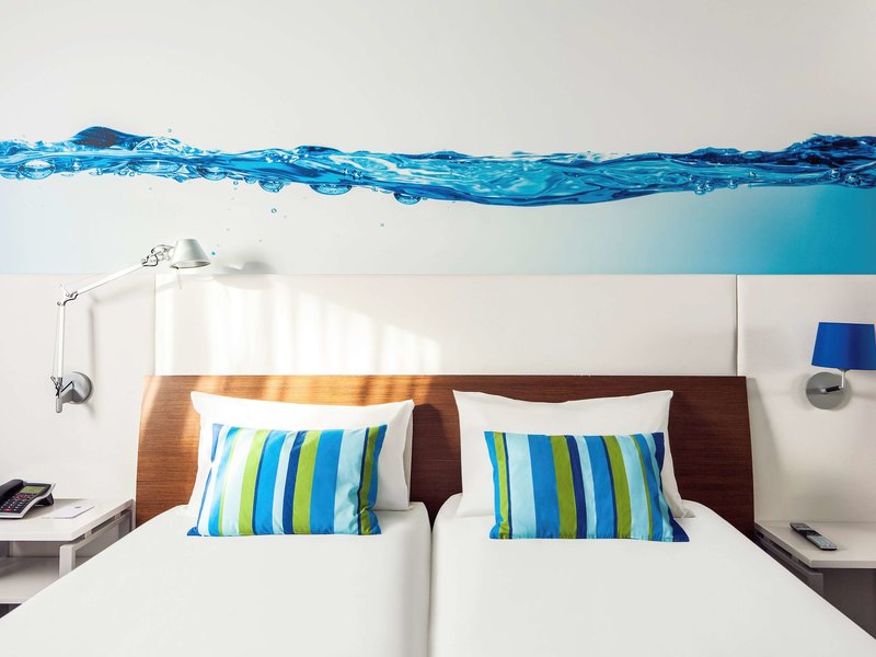 ibis styles a coruna ex husa center