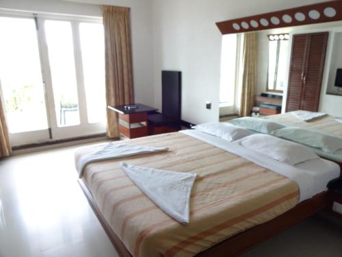 lotus bay view hotel