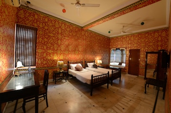 hotel harasar haveli