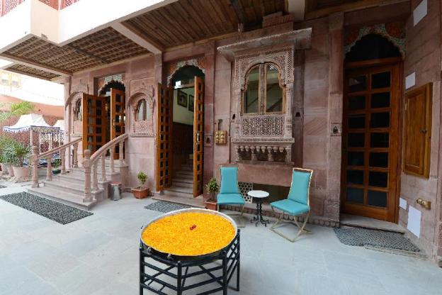 hotel harasar haveli