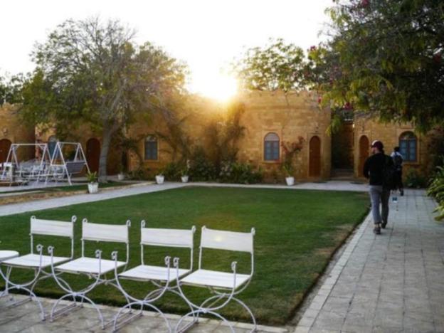 himmatgarh palace adults only