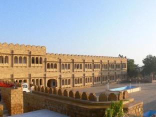 himmatgarh palace adults only