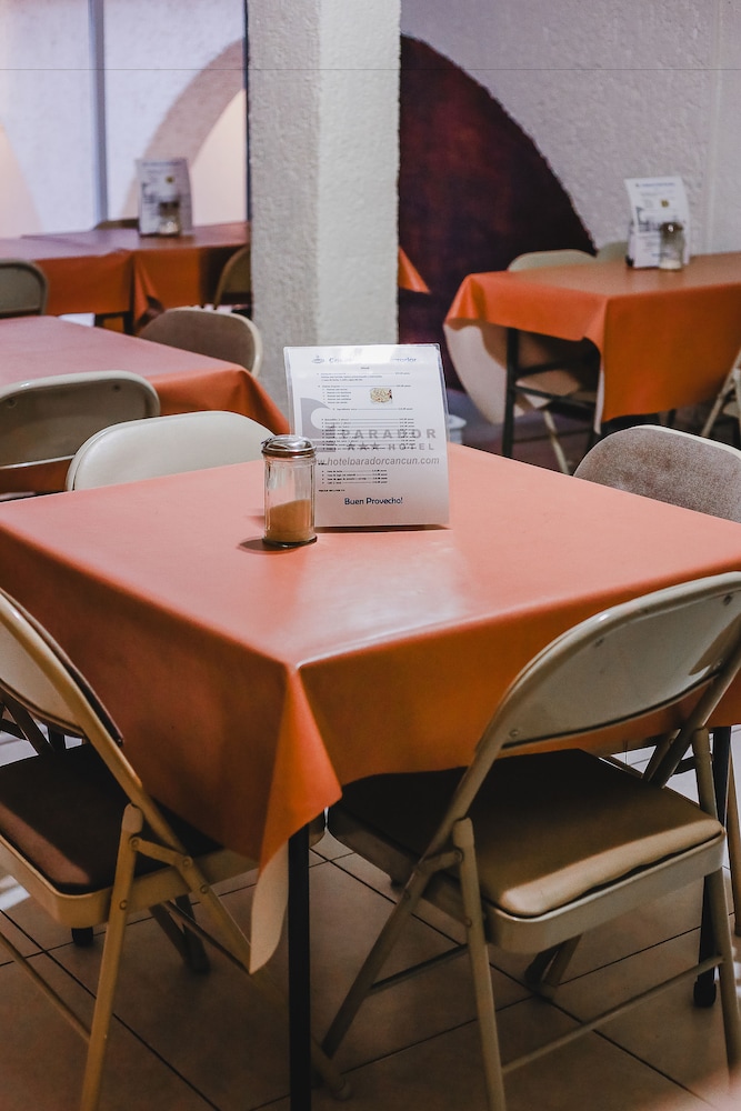 hotel parador cancun