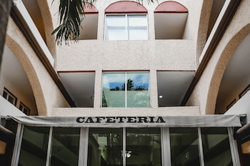 hotel parador cancun