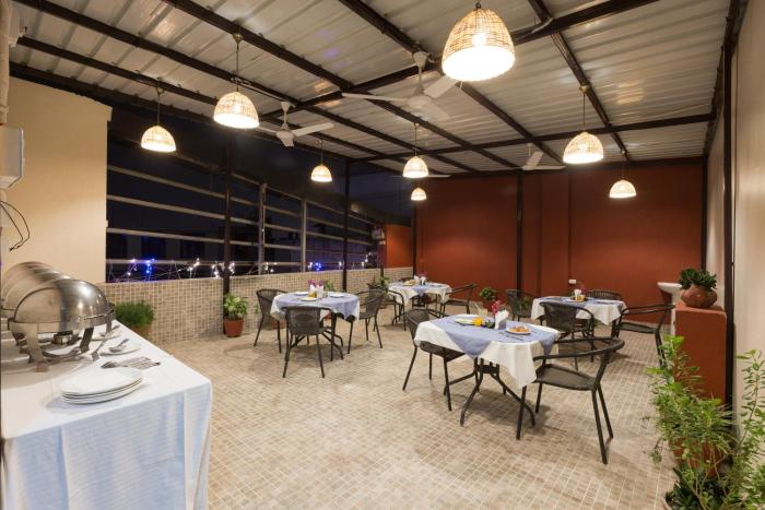 hotel rupam kingston park