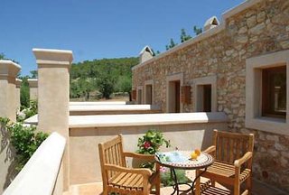 Can Lluc,Es Canar>>Eivissa,4 star