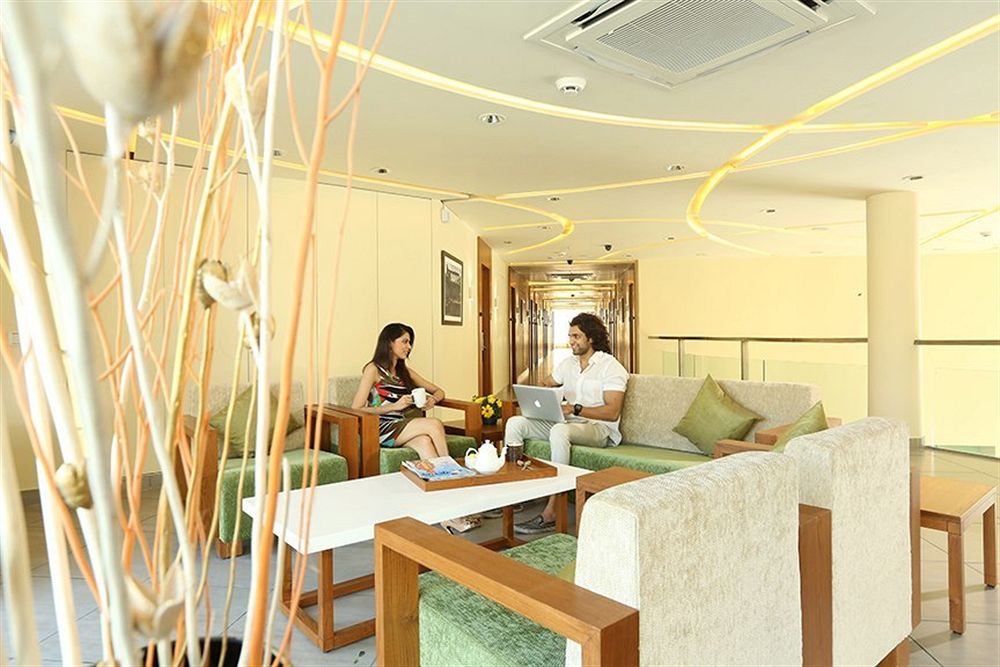 the gold beach resort