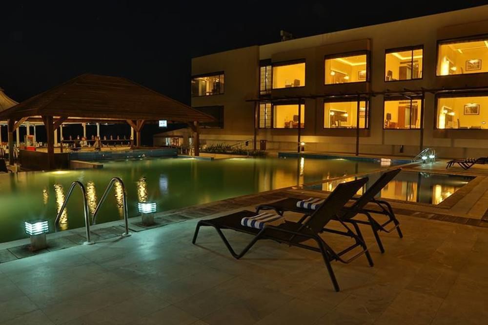 the gold beach resort