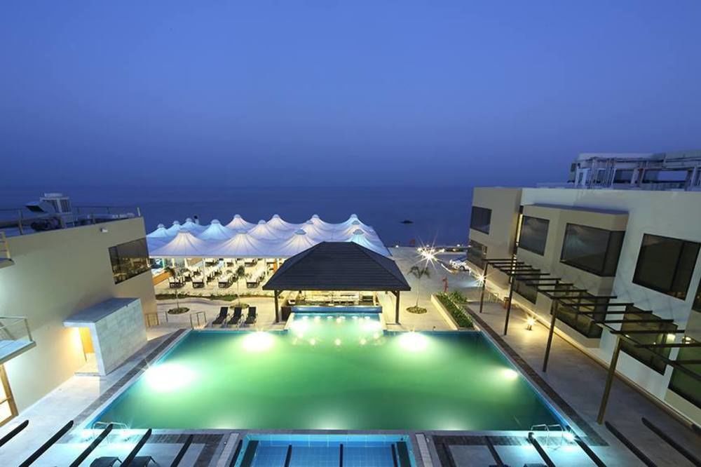 the gold beach resort