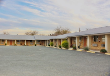 Sun Valley Motel,Kimble County>>Junction,2 star