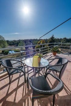 Minavra Hotel,Attica>>Athens,2 star