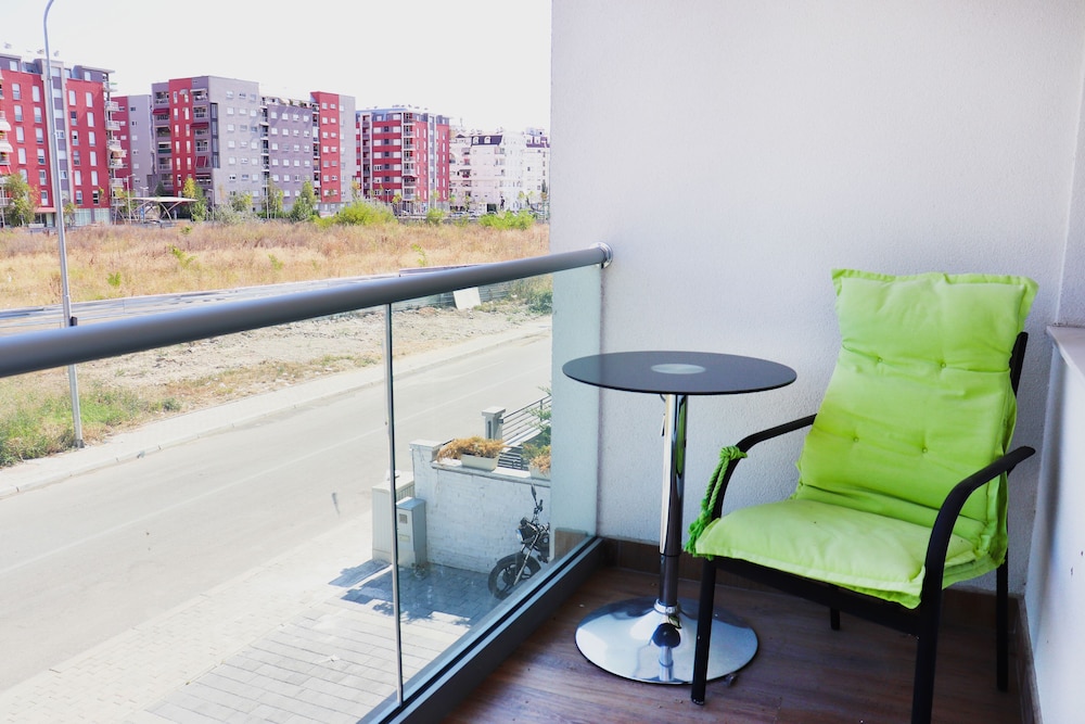 foxxy apartments
