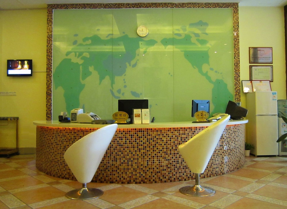 green oasis hotel
