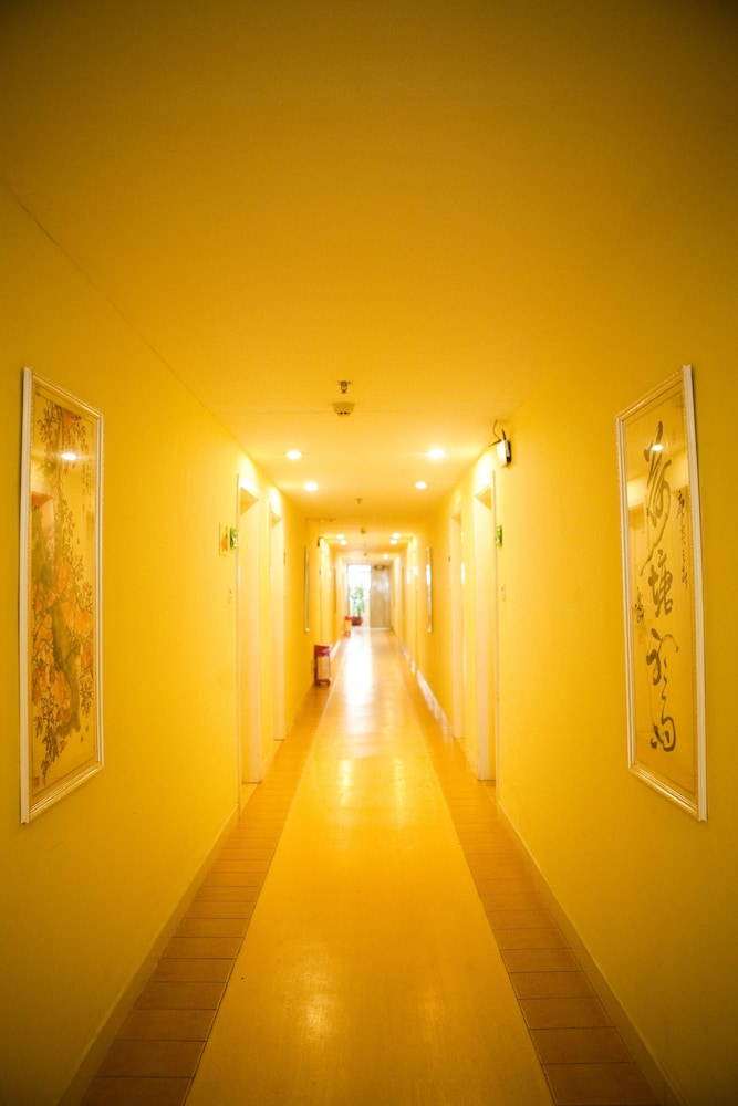 green oasis hotel